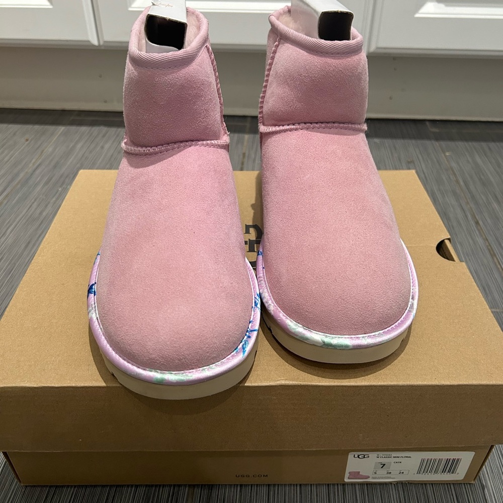 Uggs brand new